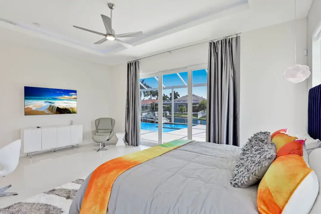 The 5 Master Suites – view 2