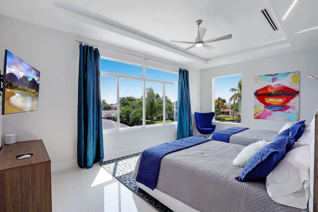 The 5 Master Suites – view 9